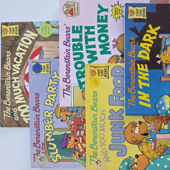 Other - Vintage Berenstain Bears Set Of 5 Books